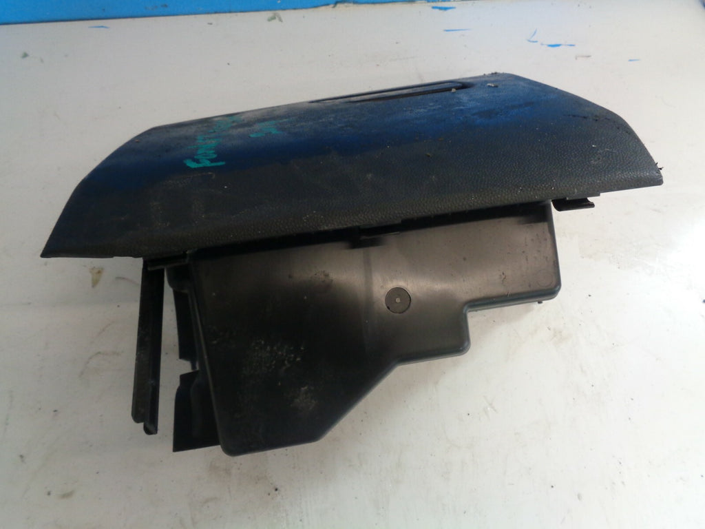 FORD ECOSPORT 2019 5 DOOR GLOVE BOX STORAGE COMPARTMENT COVER GN15N060T10JBW