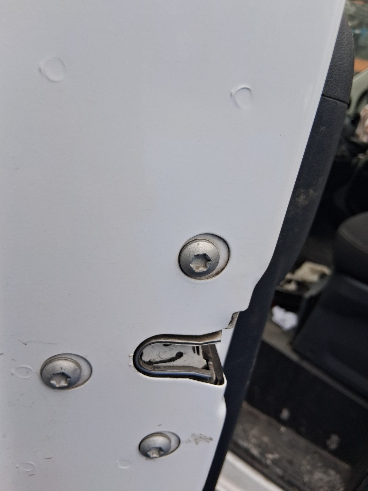 2023 FIAT DUCATO MK3 NSF PASSENGER SIDE FRONT DOOR LOCK MECHANISM