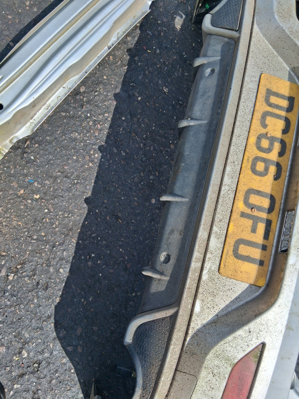 2015 VOLVO V40 D3 COMPLETE REAR BUMPER WITH PDC SENSOR SILVER