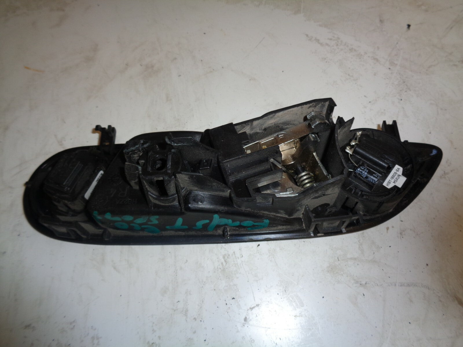 FORD ECOSPORT 2019 5DR OSF DRIVER FRONT DOOR INTERIOR HANDLE FRAME