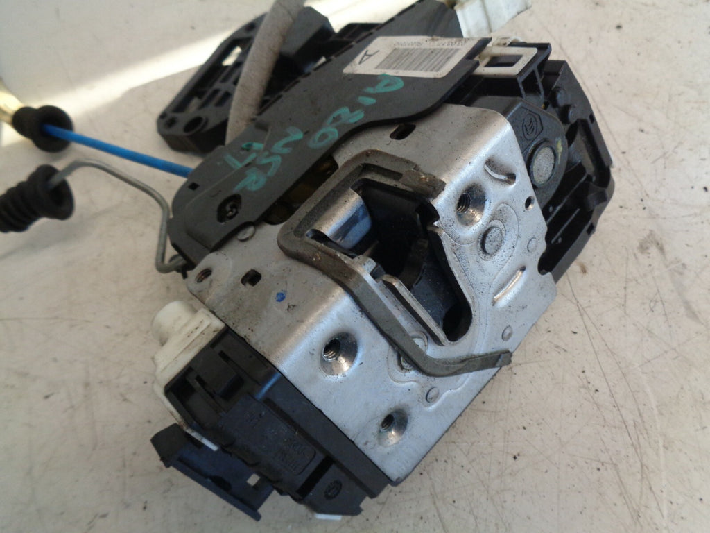 MERCEDES BENZ A180 A CLASS 2017 W176 NSR PASSENGER REAR DOOR LOCK A2040085999