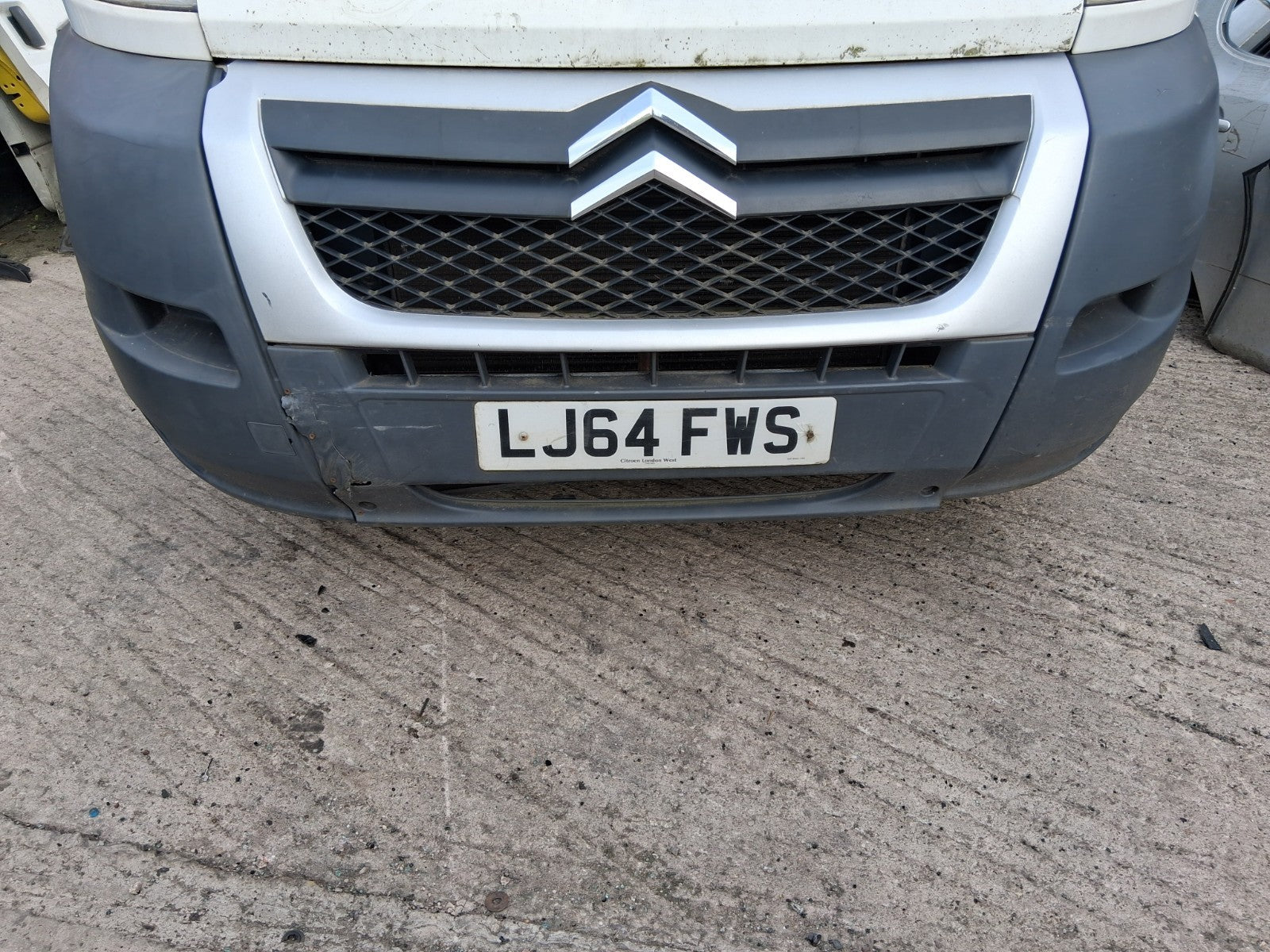 2014 CITROEN RELAY MK3 FRONT BUMPER CHROME GRILLE WITH BADGE