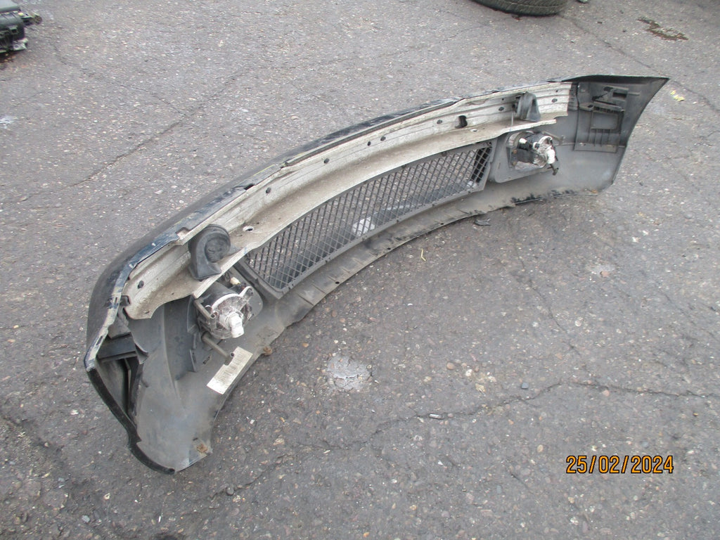 2005 BMW 3 SERIES E46 LCI COUPE FRONT BUMPER COMPLETE WITH FOG LIGHTS BLACK 475