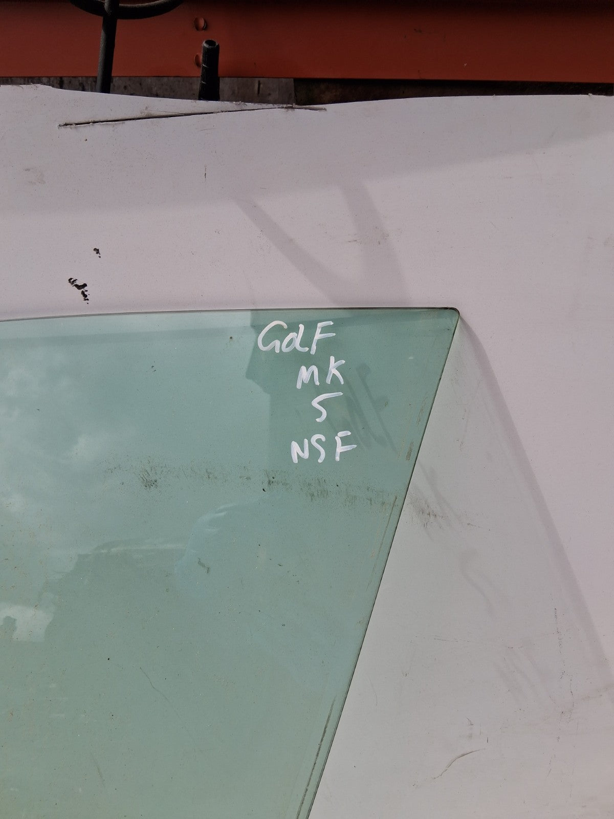 2007 VW VOLKSWAGEN GOLF MK5 NSF PASSENGER SIDE FRONT LEFT WINDOW GLASS