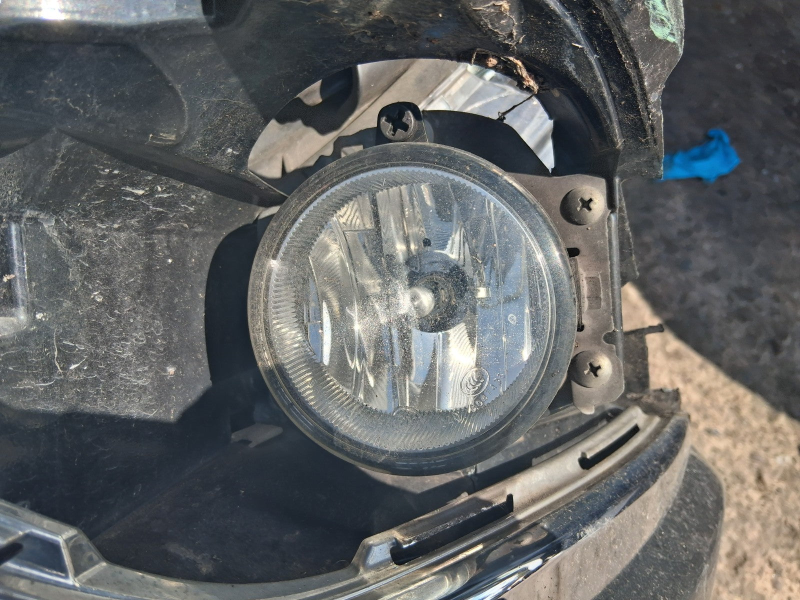 2018 MITSUBISHI OUTLANDER MK3 FACELIFT FRONT PASSENGER SIDE FOG LIGHT