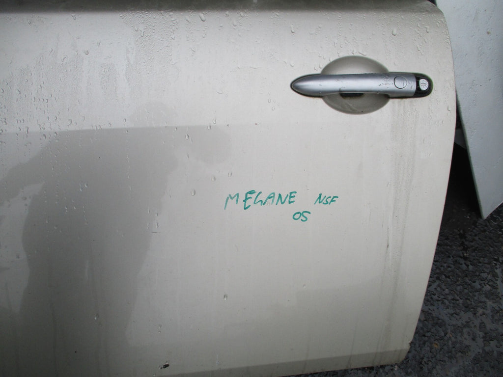 2005 RENAULT MEGANE MK2 NSF PASSENGER SIDE FRONT BARE DOOR