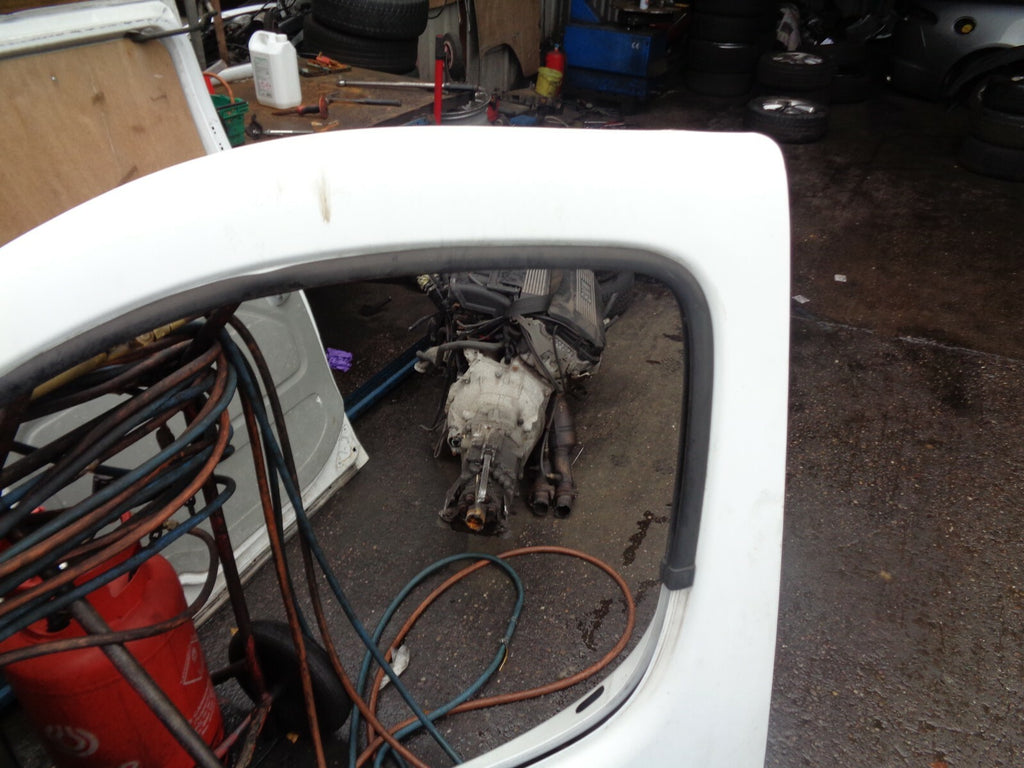 VAUXHALL VIVARO VAN 2007 NSF PASSENGER SIDE FRONT BARE DOOR SHELL IN WHITE
