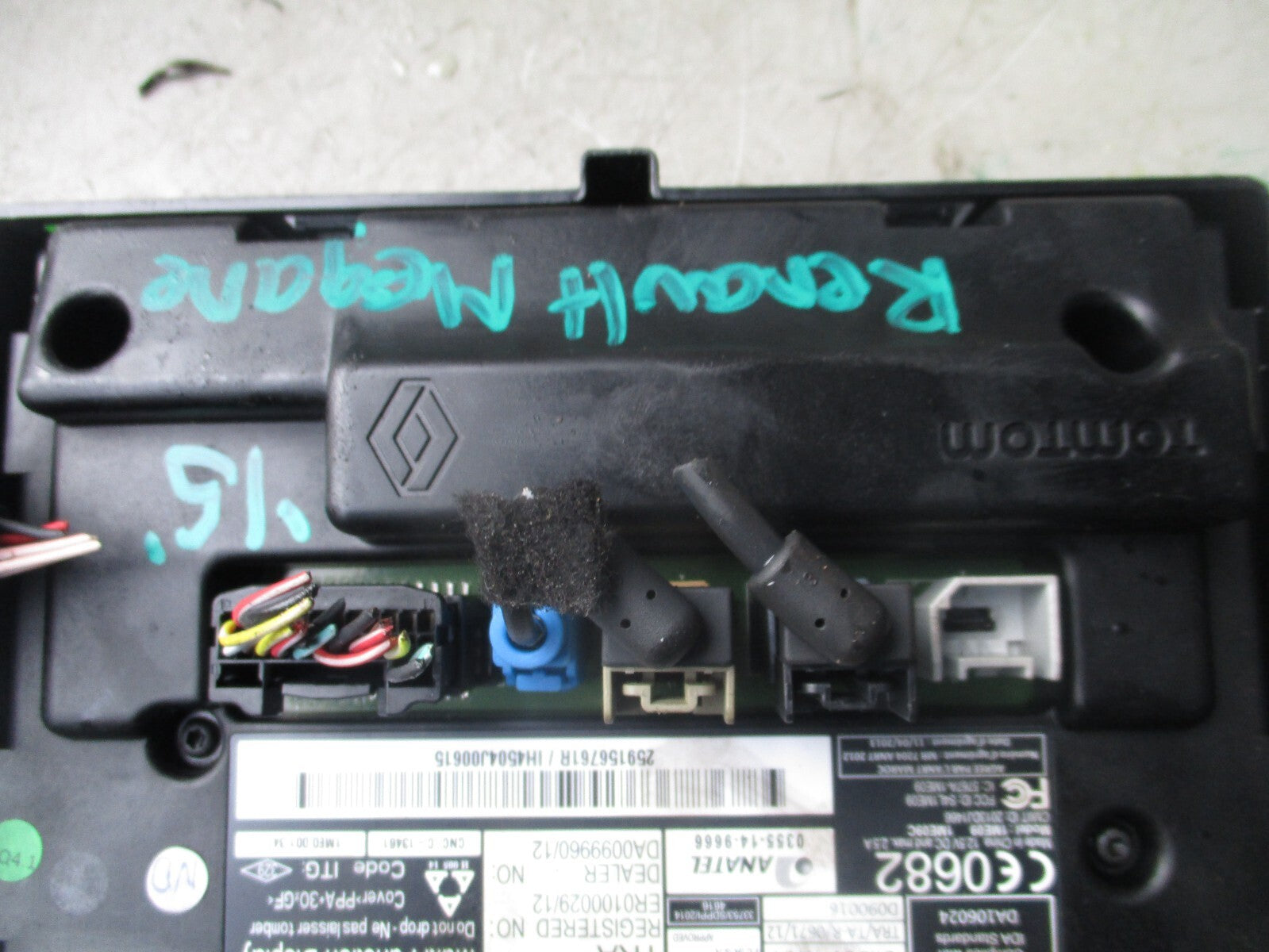 2014 RENAULT MEGANE DISPLAY SCREEN 0355-14-9666