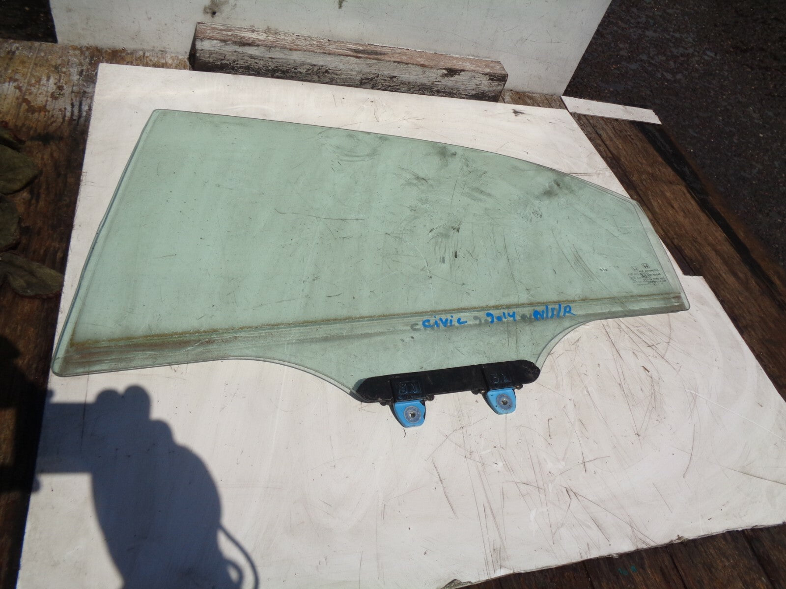 HONDA CIVIC 2014 MK9 PASSENGER NEAR SIDE REAR GLASS