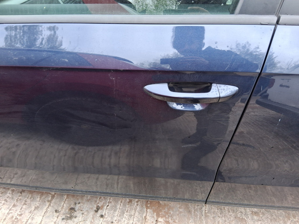 2014 VW VOLKSWAGEN PASSAT B7 SALOON NSF PASSENGER SIDE FRONT LEFT BARE DOOR BLUE
