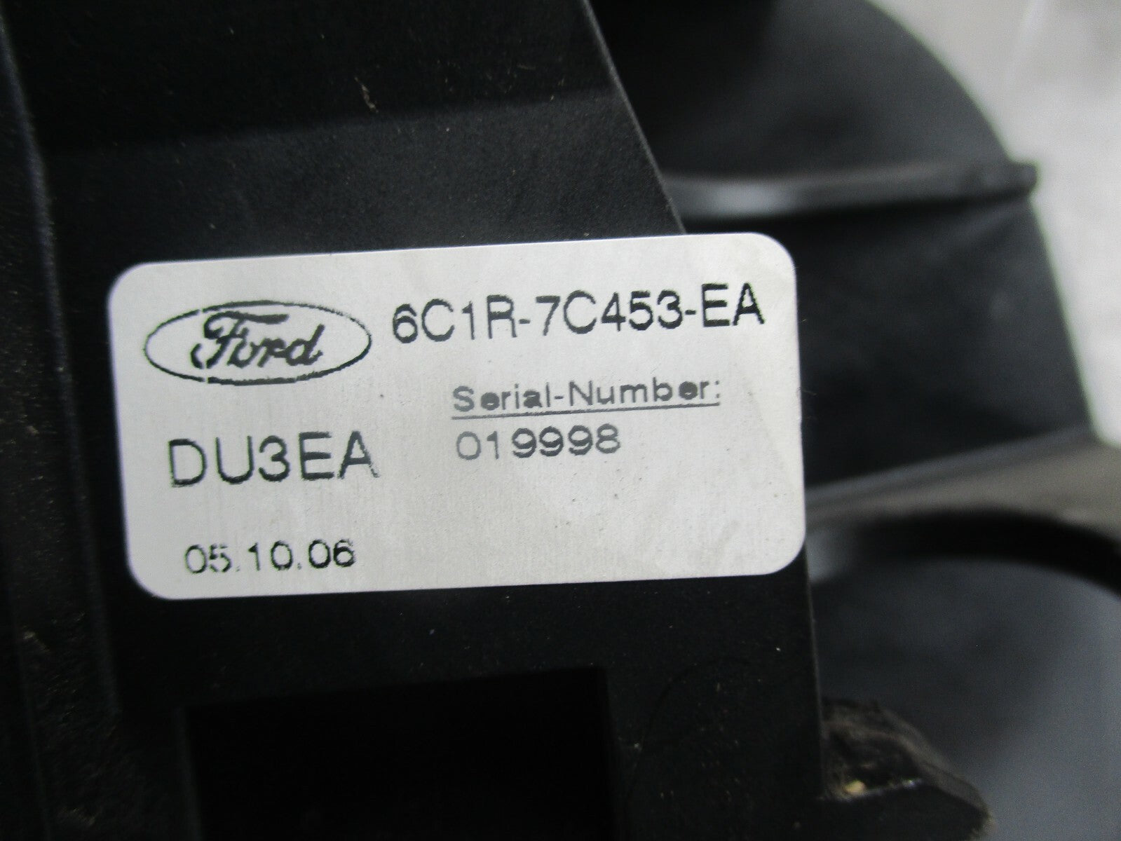 FORD TRANSIT 110 2.2 DIESEL GEAR STICK SURROUND TRIM & KNOB 5 SPEED 6C1R7C453EA