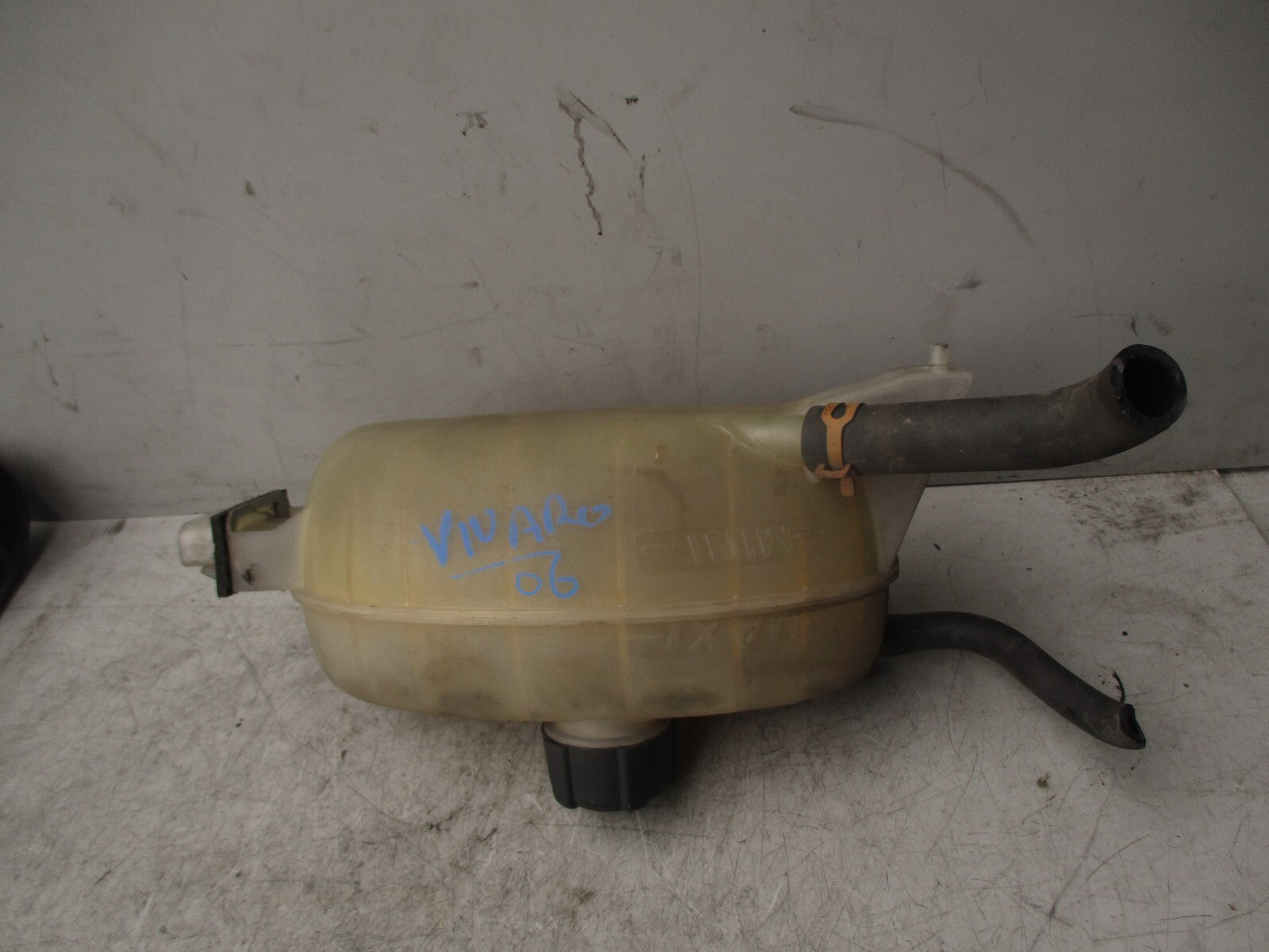 2006 VAUXHALL VIVARO MK1 RADIATOR COOLANT EXPANSION HEADER TANK
