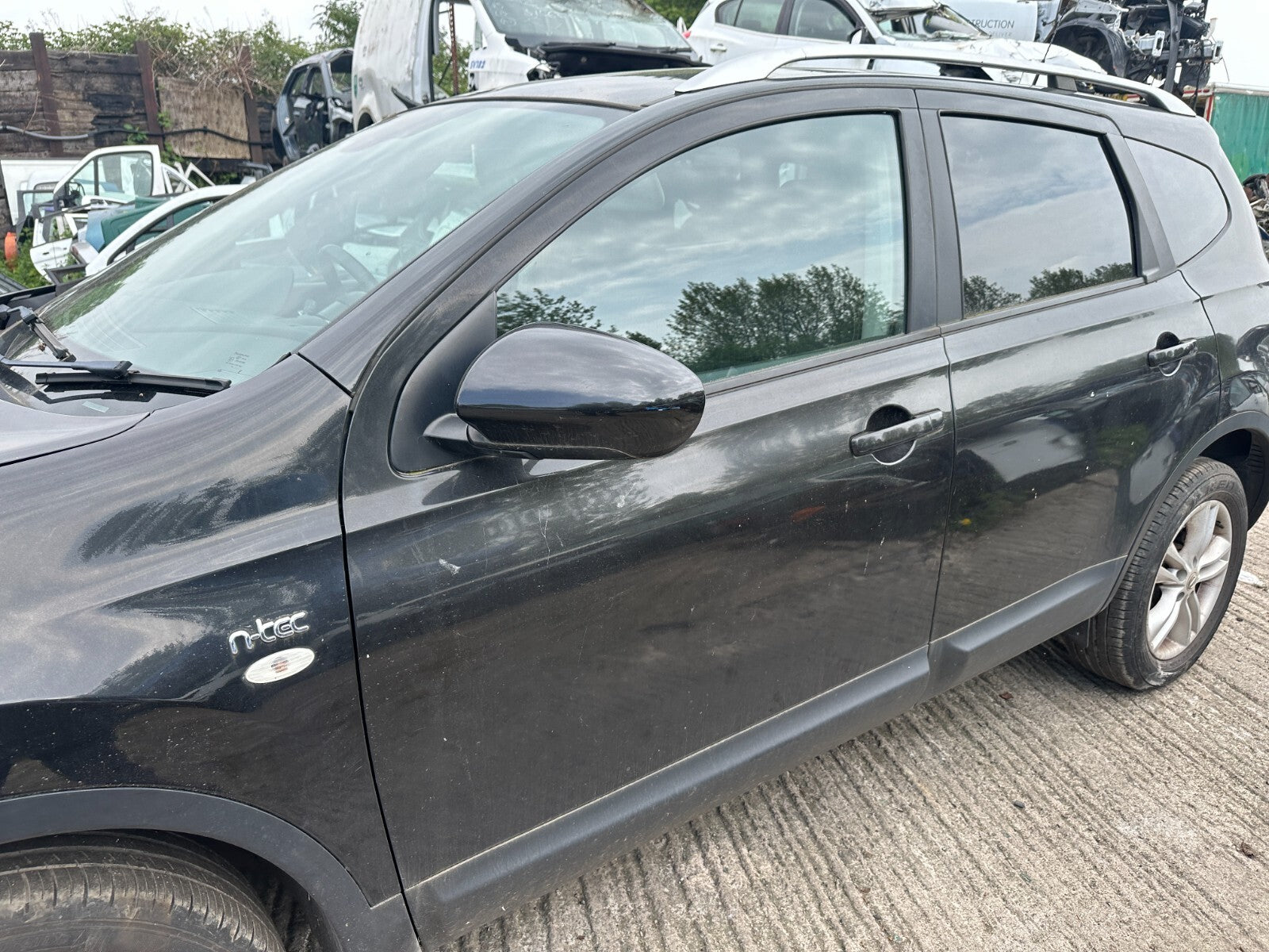 2010 NISSAN QASHQAI J10 NSF PASSENGER SIDE FRONT DOOR BARE BLACK Z11G