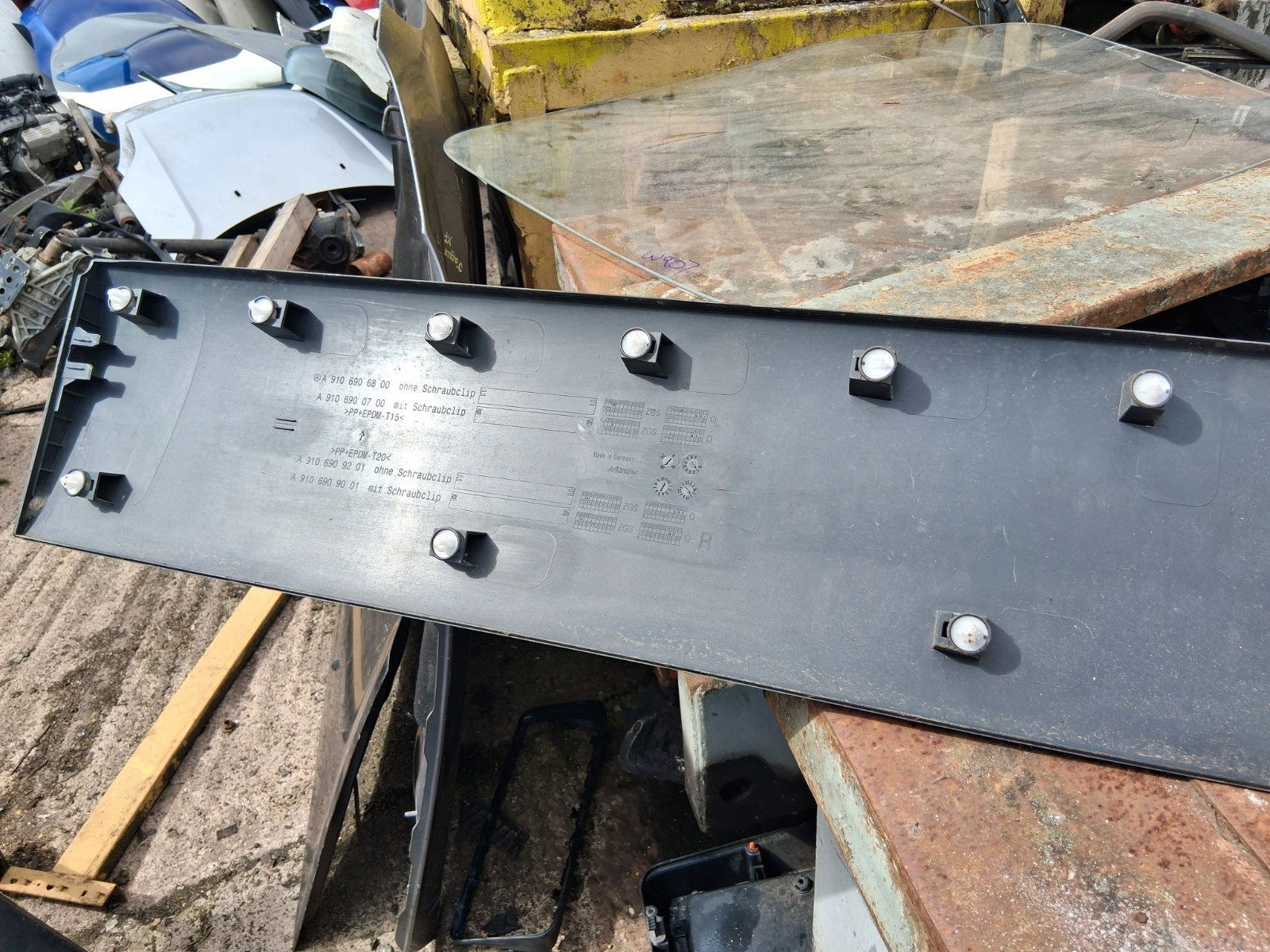 2020 MERCEDES BENZ SPRINTER W907 MWB OSR DRIVER RIGHT TRIM A9106906800