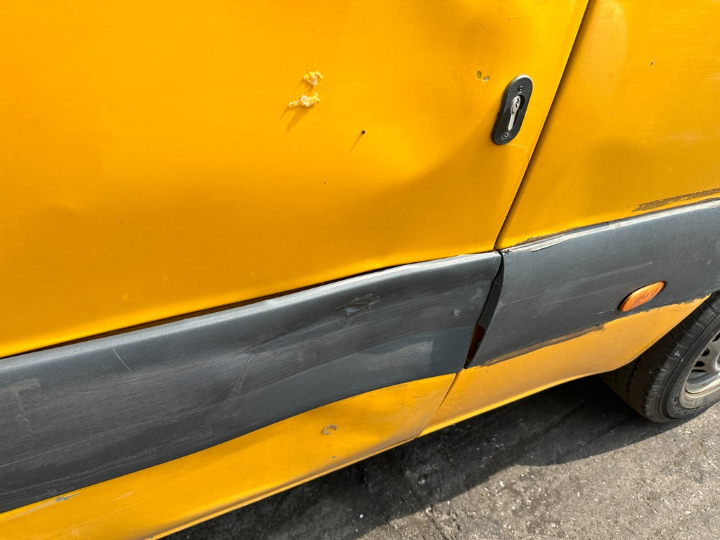 2019 MERCEDES SPRINTER W907 NS PASSENGER SIDE SLIDING DOOR LOADING ORANGE