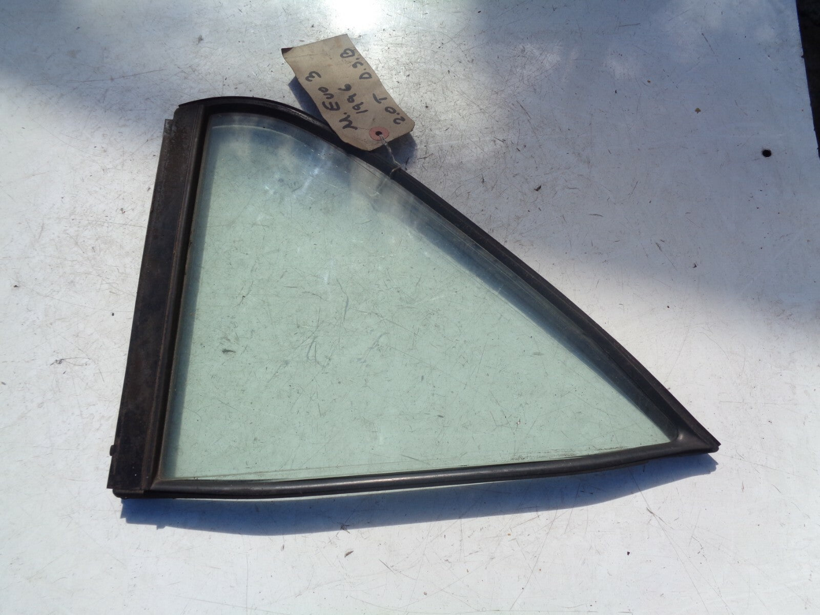 MITSUBISHI EVO 3 1996 2.0 T OSR DRIVER SIDE REAR QUARTER GLASS