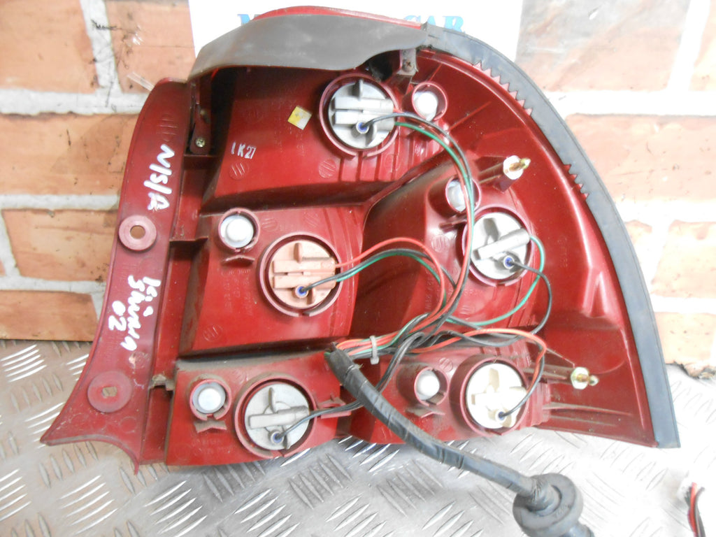 KIA SHUMA MK1 2002 NSR PASSENGER SIDE REAR BRAKE TAIL LIGHT CLUSTER UNIT