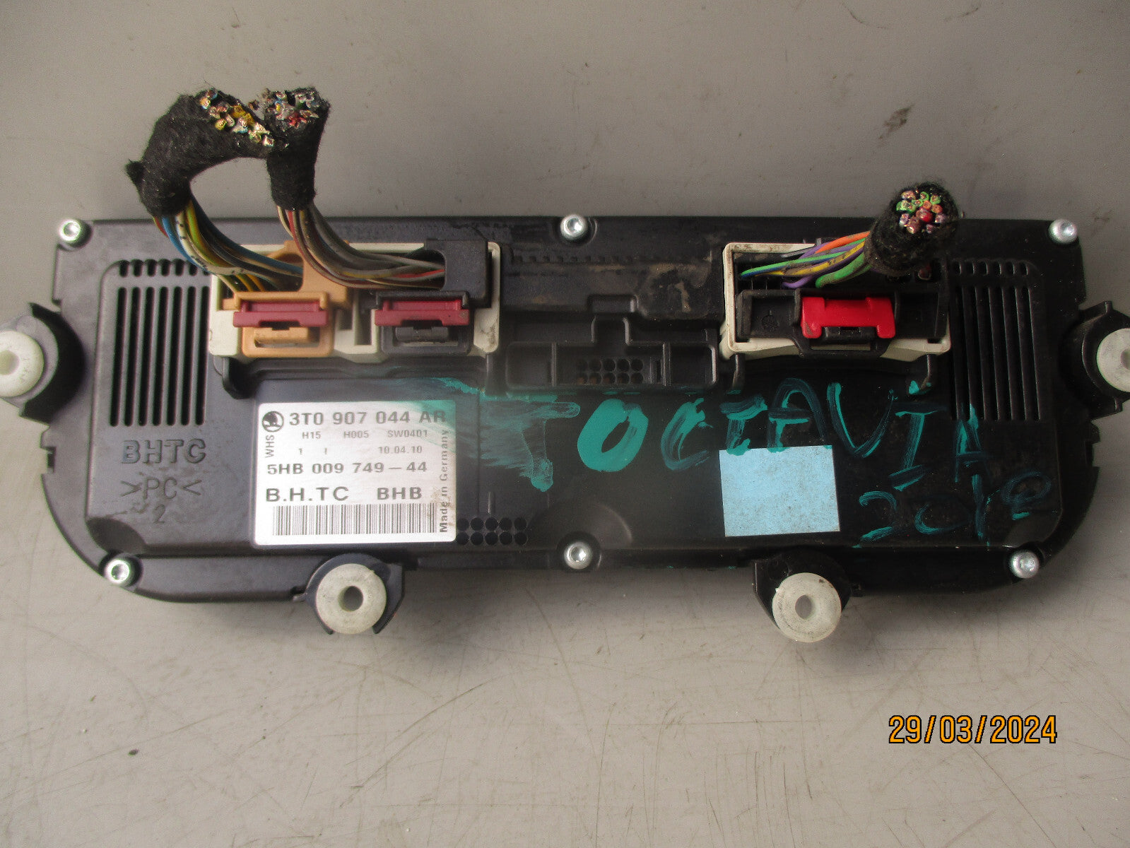 2010 SKODA OCTAVIA MK2 AIR CON. HEATER CLIMATE CONTROL UNIT PANEL 3T0907044AR