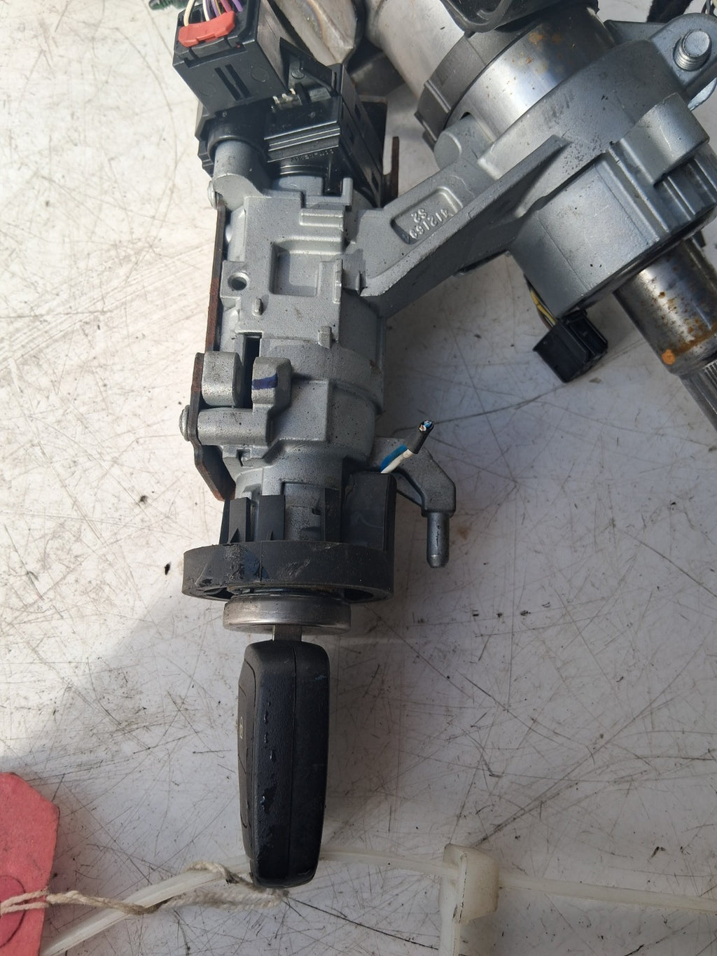 2015 VAUXHALL ADAM UPPER STEERING COLUMN & IGNITION BARREL 13496325