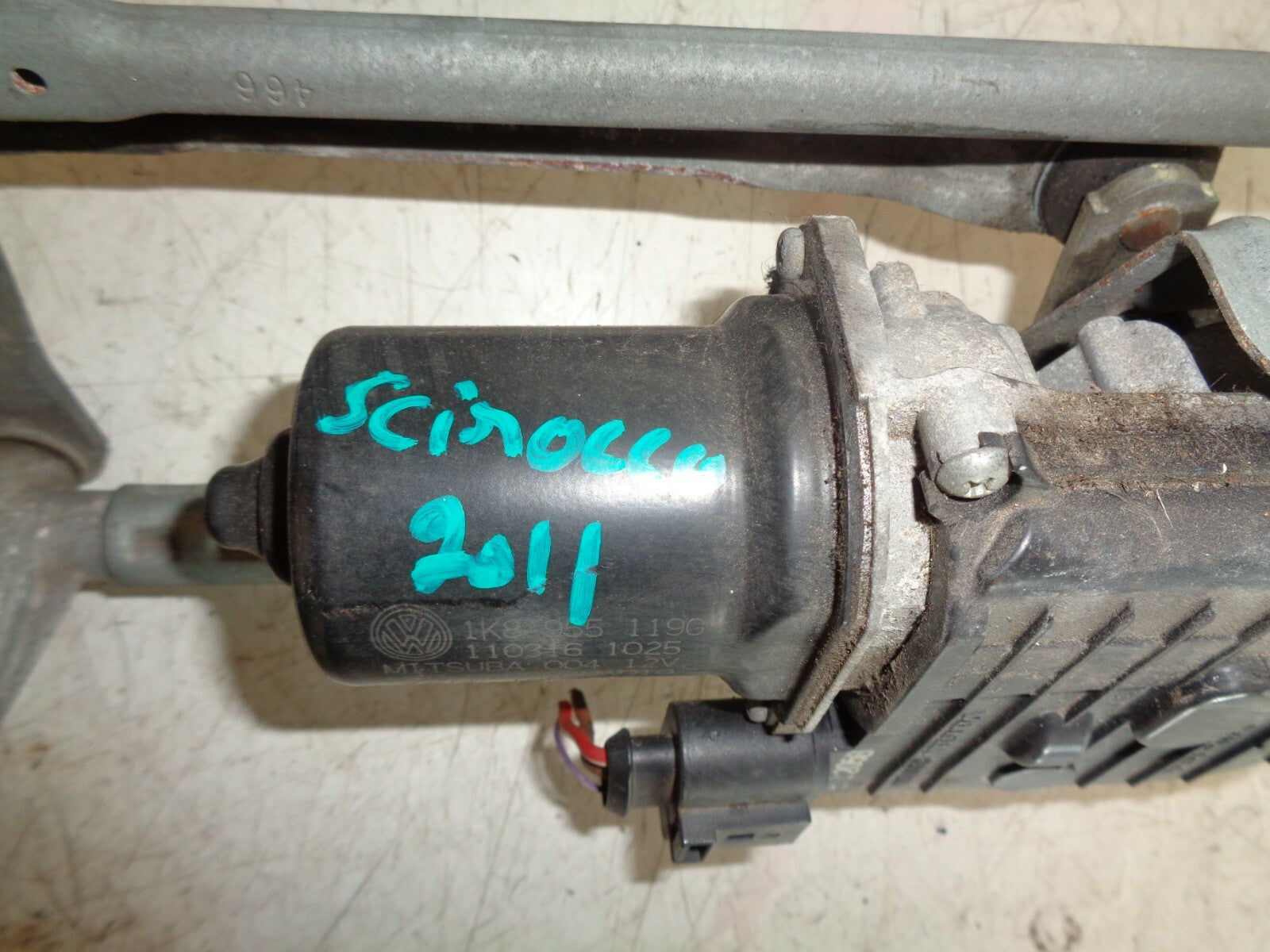 VW VOLKSWAGEN SCIROCCO 2011 MK3 FRONT WIPER MOTOR + LINKAGE 1K8955023G