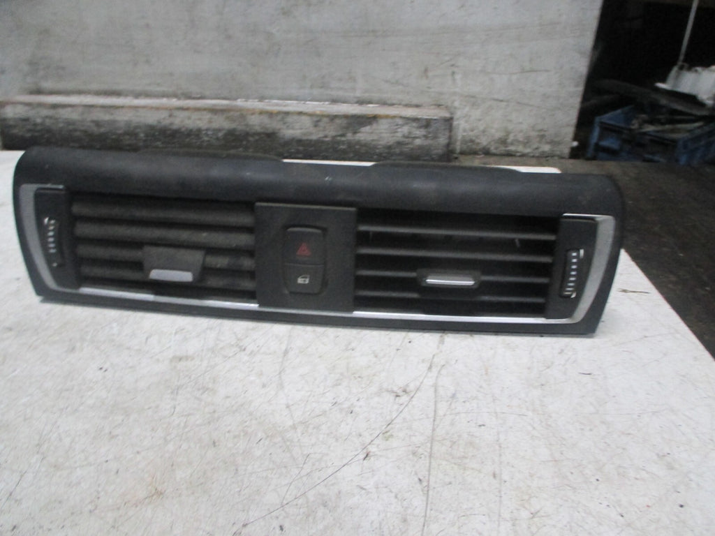 BMW 1 SERIES F20 2015 DASHBOARD HAZARD SWITCH 9317944