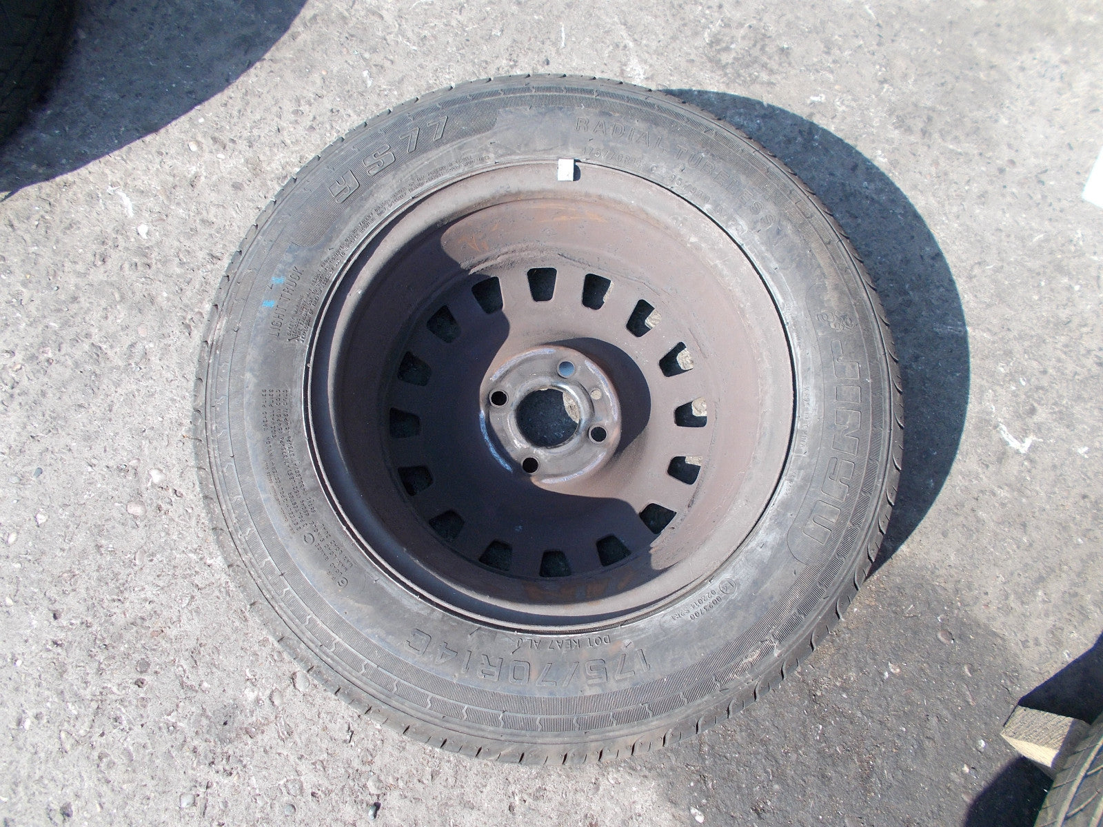 VAUXHALL ASTRA JINYU 14 INCH 4 STUD WHEEL 175/70 R14