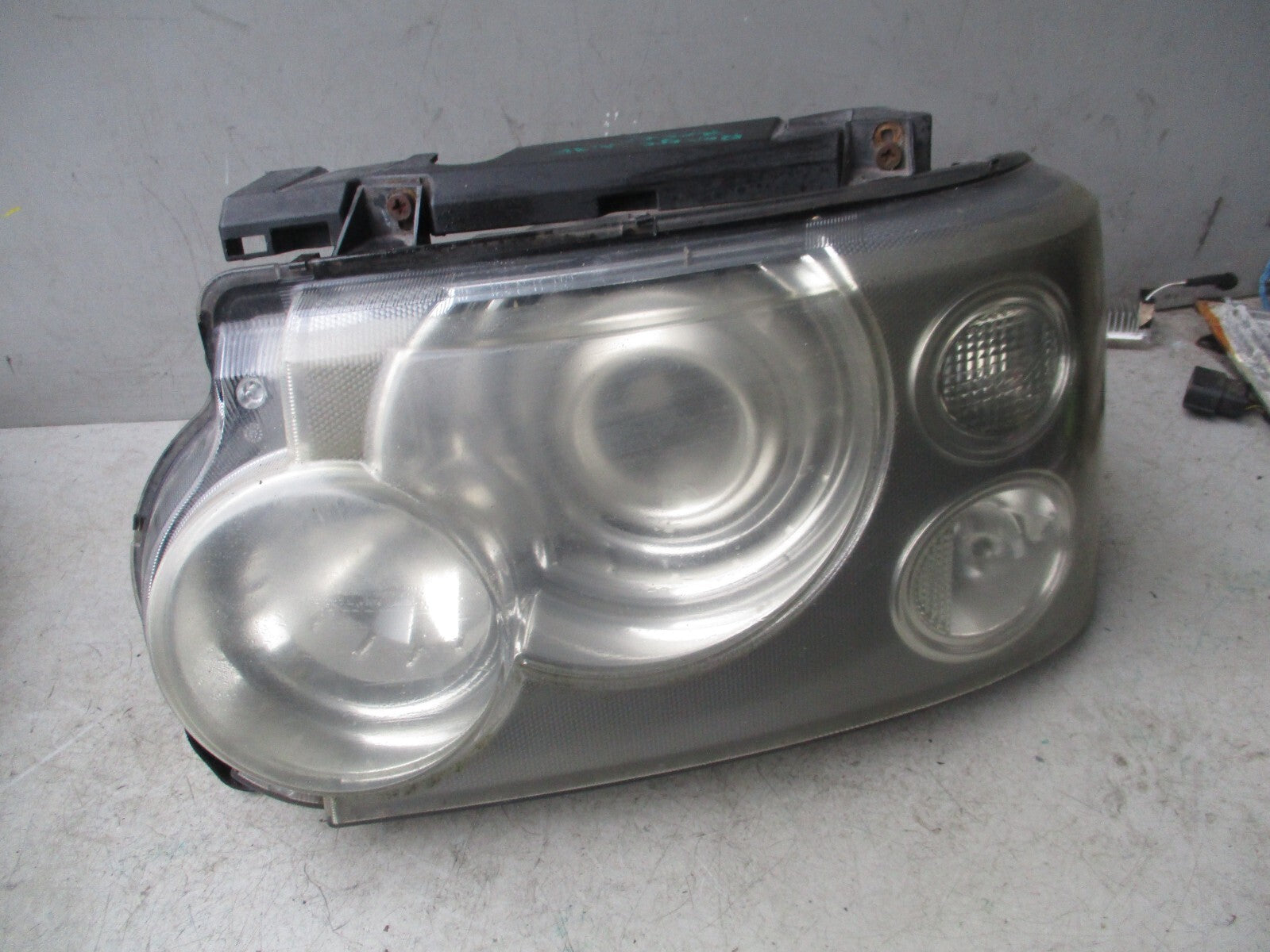 2003 RANGE ROVER L322 VOGUE NSF PASSENGER SIDE HEADLIGHT HEADLAMP XBC50133LPO