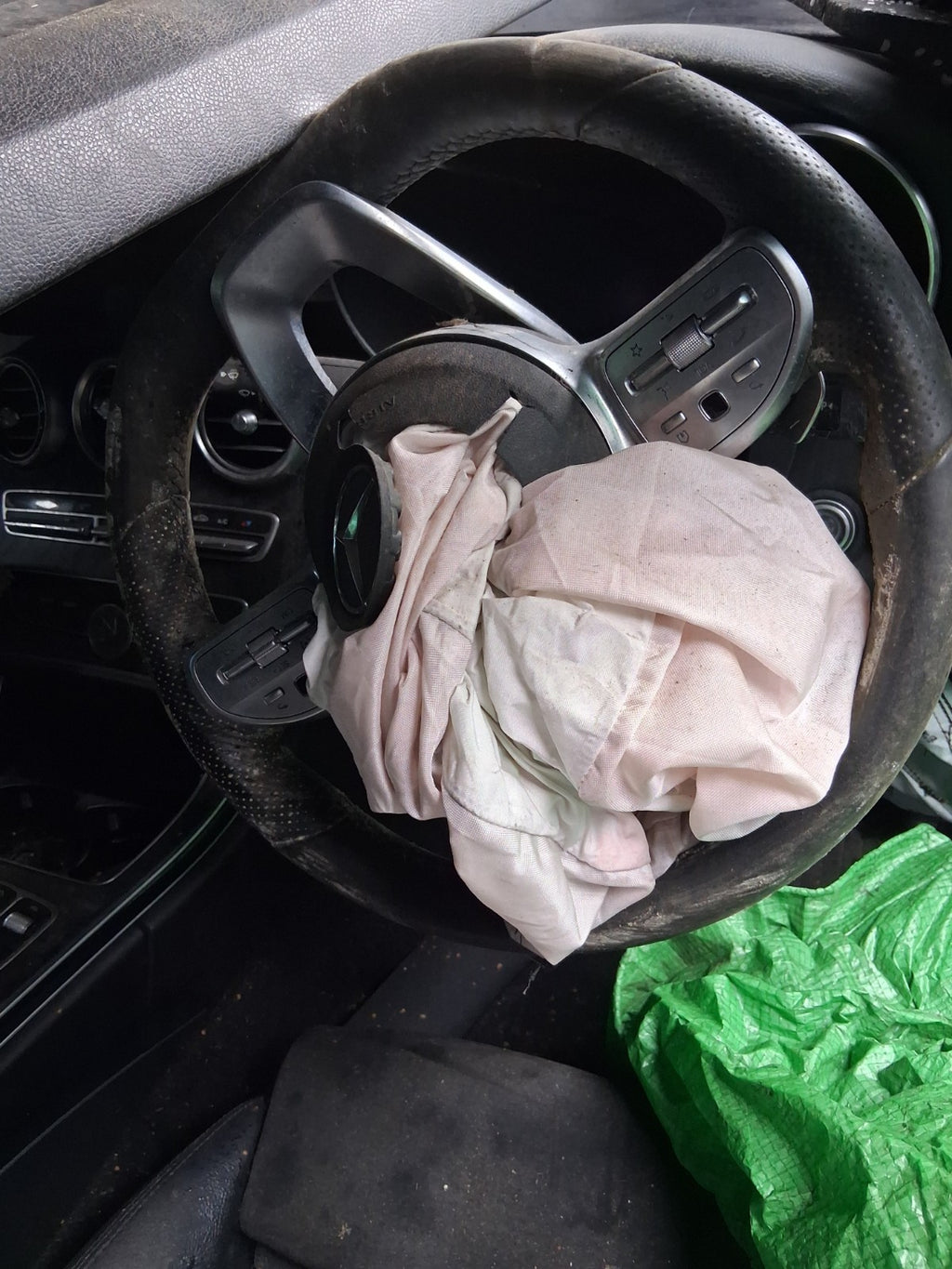 2021 MERCEDES C CLASS C205 FLAT BOTTOM MULTIFUNCTIONAL STEERING WHEEL