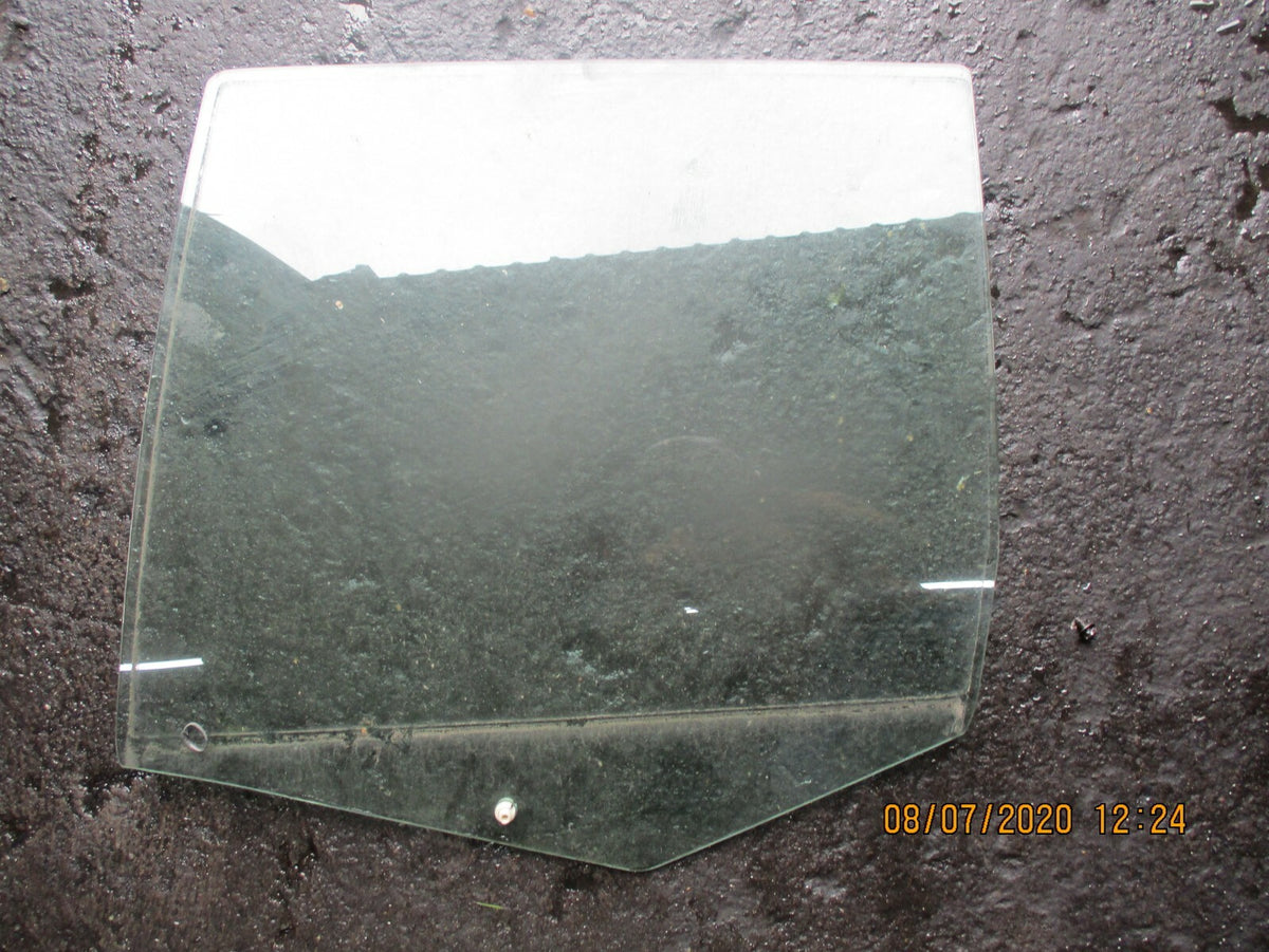 VW VOLKSWAGEN 2002 GOLF MK4 PASSENGER SIDE REAR WINDOW GLASS E6 43R00049