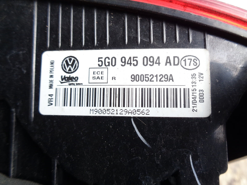 VW VOLKSWAGEN GOLF MK7 1.6 TDI 2015 DIVER OFF SIDE REAR LIGHT 5G0945094AD
