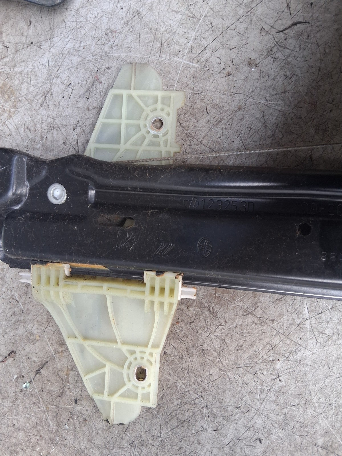 2021 VAUXHALL VIVARO WINDOW MOTOR REGULATOR 123253D