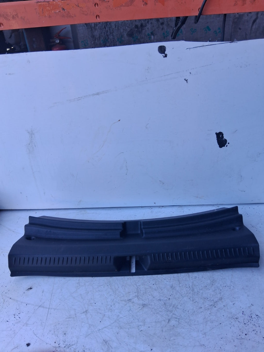 2021 MERCEDES A CLASS TAILGATE BOOTLID SILL LOCK TRIM COVER A1776908400