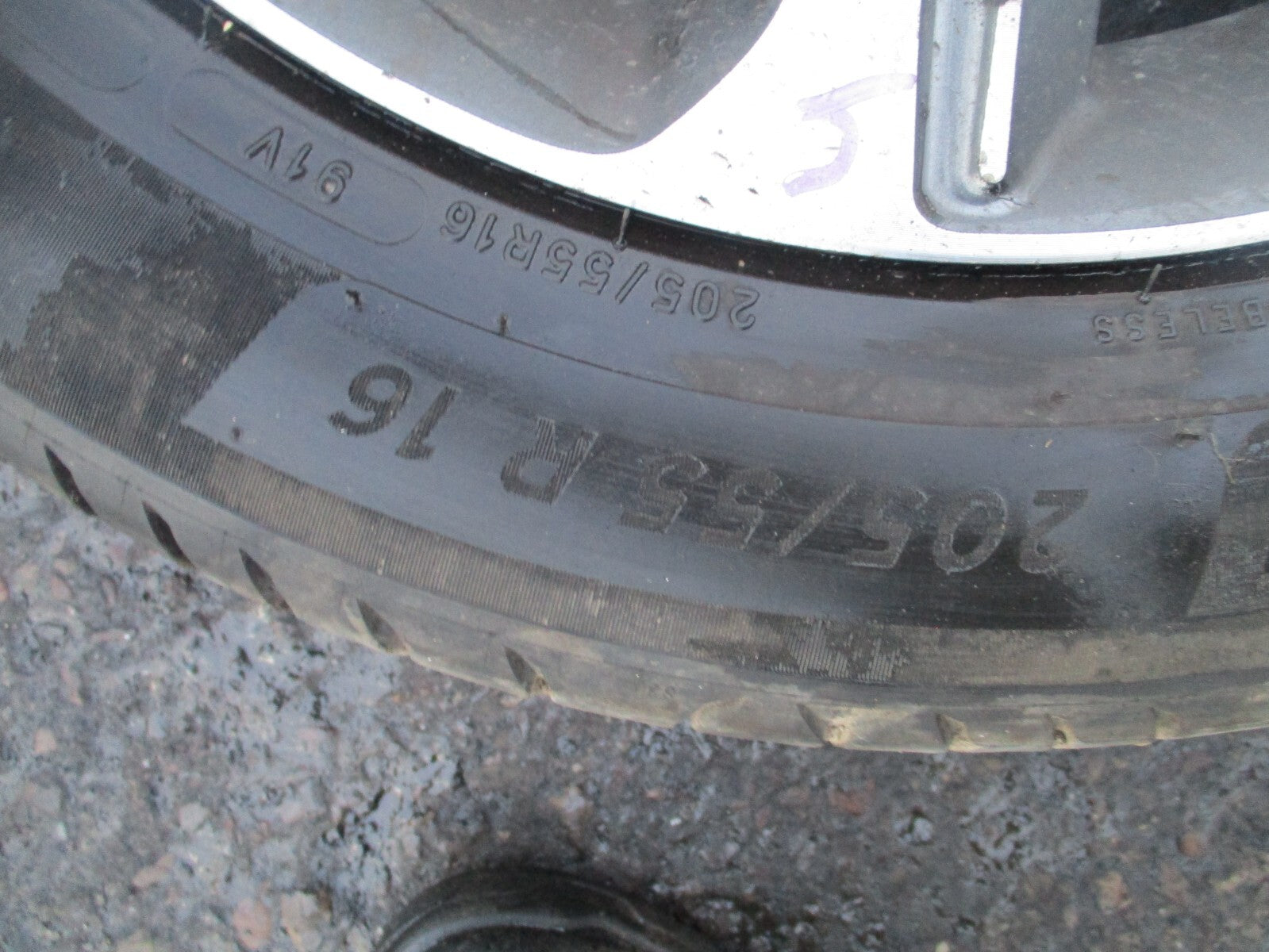 HYUNDAI IX20 2018 16 INCH ALLOY WHEEL WITH TYRE 205/55R16 529101K650
