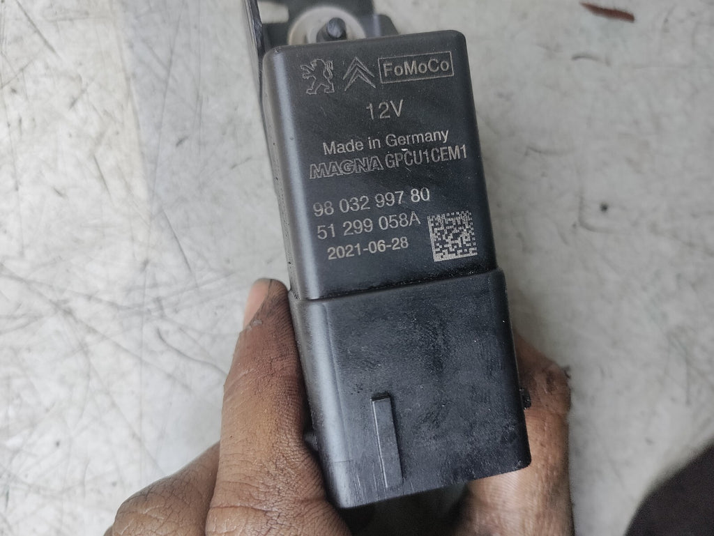 2020 CITROEN BERLINGO MK3 DIESEL GLOW PLUG RELAY 9803299780