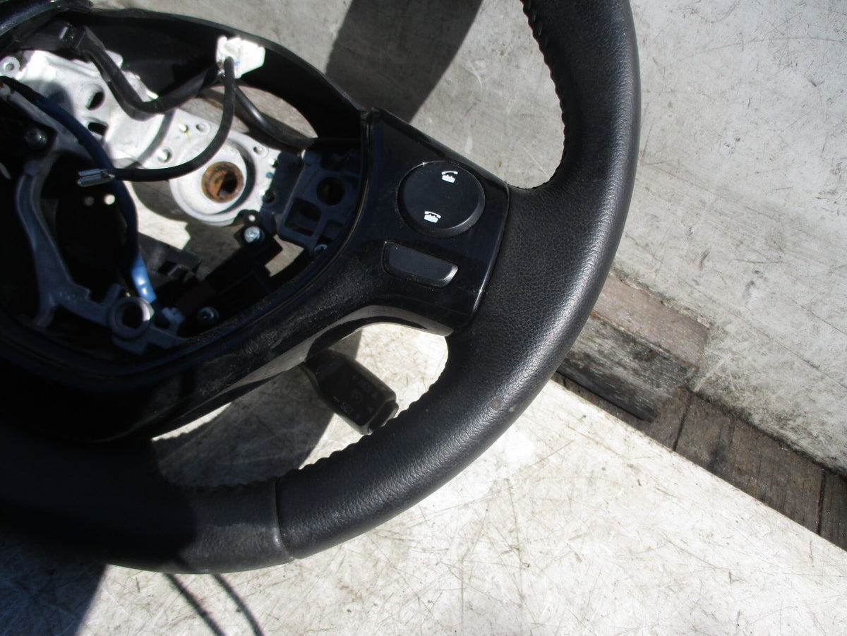 TOYOTA AYGO MK2 2016 3 SPOKE MULTIFUNCTION STEERING WHEEL