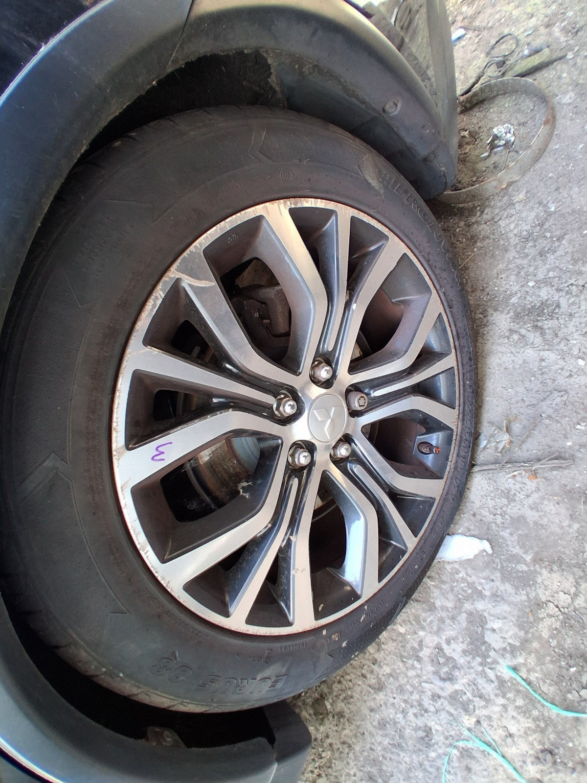 2018 MITSUBISHI OUTLANDER MK3 18 INCH ALLOY WHEEL WITH TYRE 225/55R18 REF 3