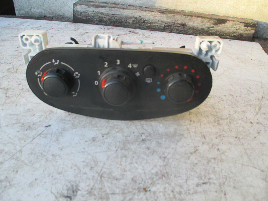 DACIA SANDERO 2015 HEATER AC CLIMATE CONTROL SWITCH PANEL