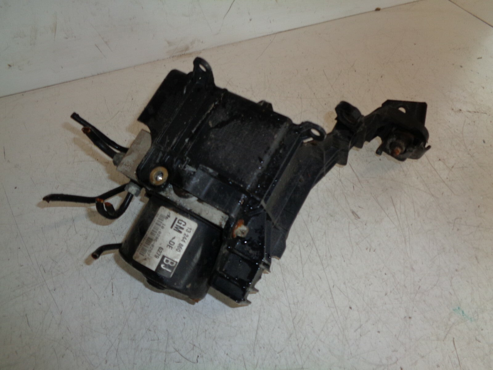 VAUXHALL ZAFIRA B ASTRA H 2010-2015 1.8 PETROL ABS PUMP & MODULE 13244860BJ
