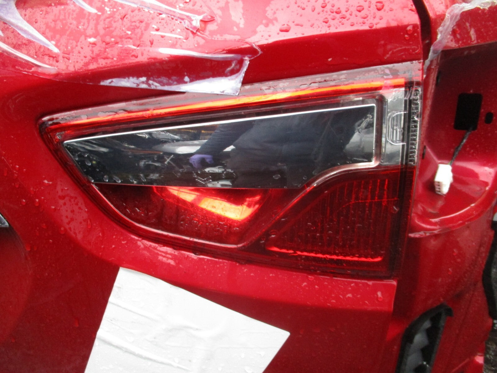 2021 FORD ECOSPORT OSR DRIVER SIDE REAR INNER TAILGATE RELEASE SWITCH LIGHT