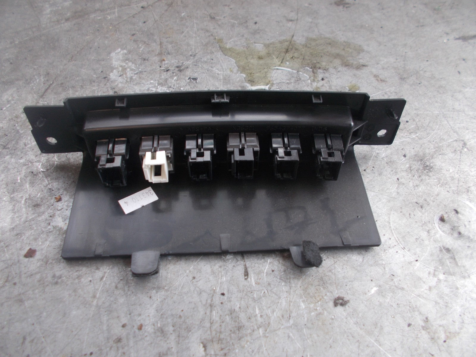 PEUGEOT 207 WA (MK1) 2006-2012 CENTRE CONSOLE SWITCH PANEL 9654374077