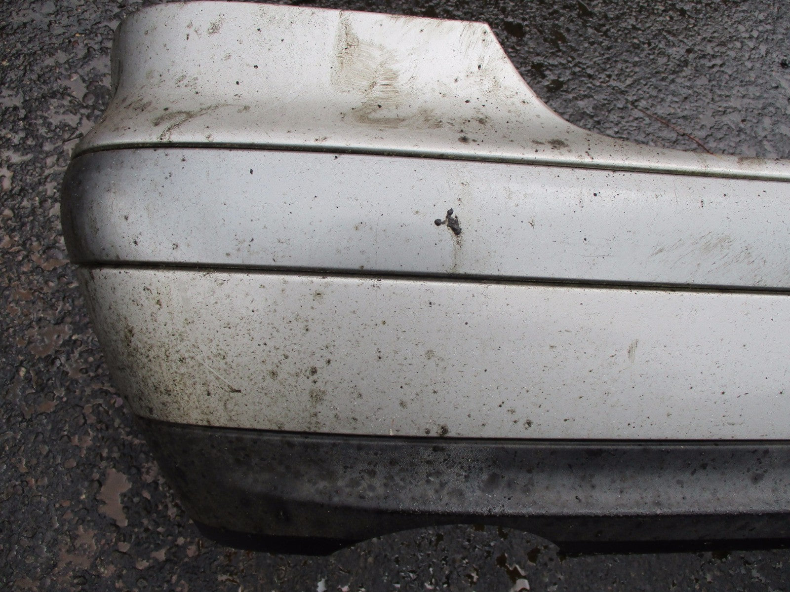 MERCEDES CLK C208 1997 COMPLETE REAR BACK PLASTIC BUMPER SILVER