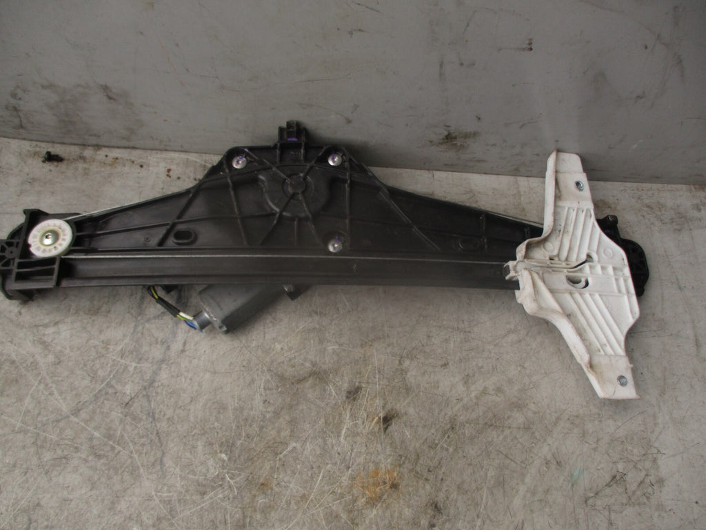 2018 VAUXHALL GRANDLAND X NSR PASSENGER REAR WINDOW MOTOR REGULATOR 9815403880