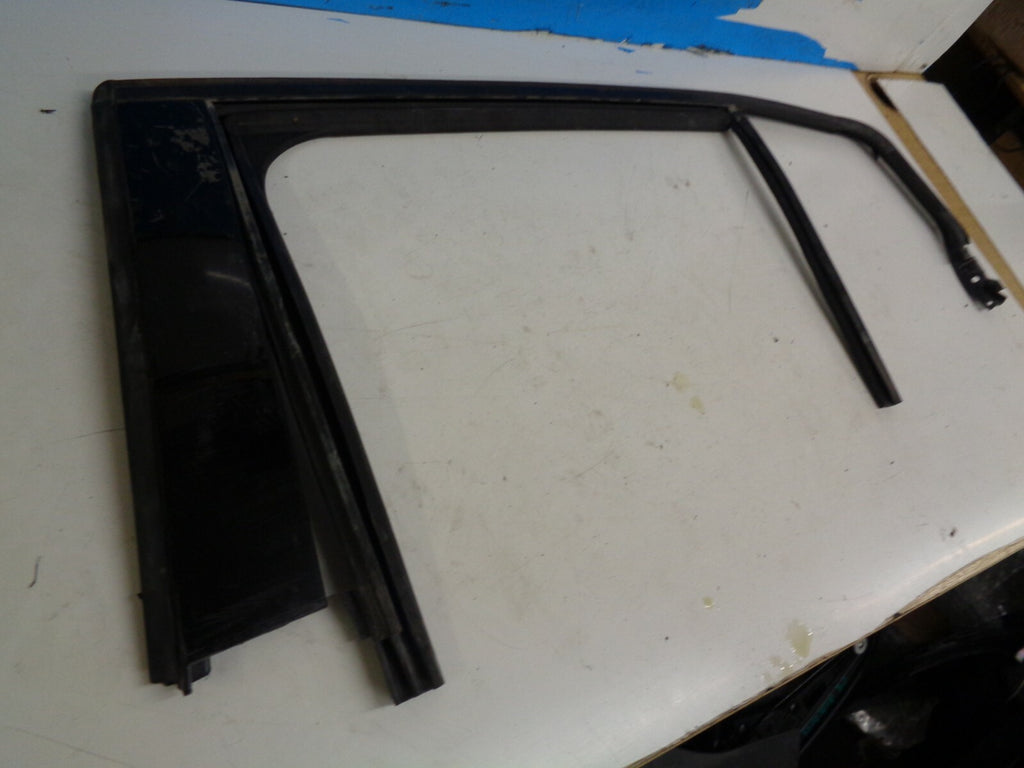 CITROEN C5 AIRCROSS 2019 NSR PASSENGER REAR DOOR GLASS FRAME