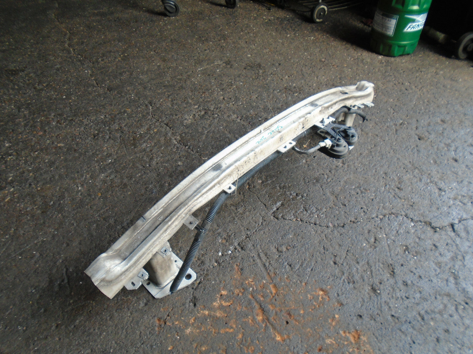 RENAULT SCENIC MK3 2012 FRONT BUMPER REINFORCEMENT CRASH SUPPORT CRASHBAR