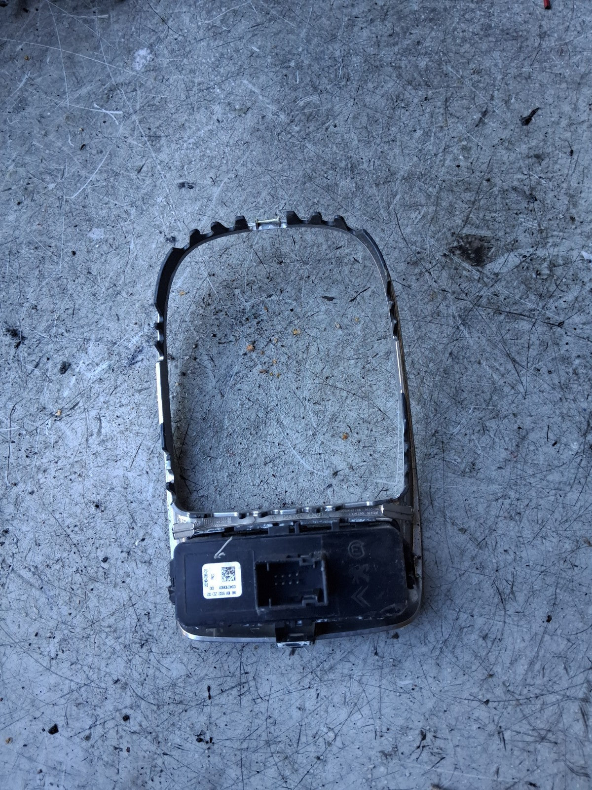 2018 CITROEN C3 MK3 AUTO GEAR DISPLAY & SURROUND TRIM 98181932ZD