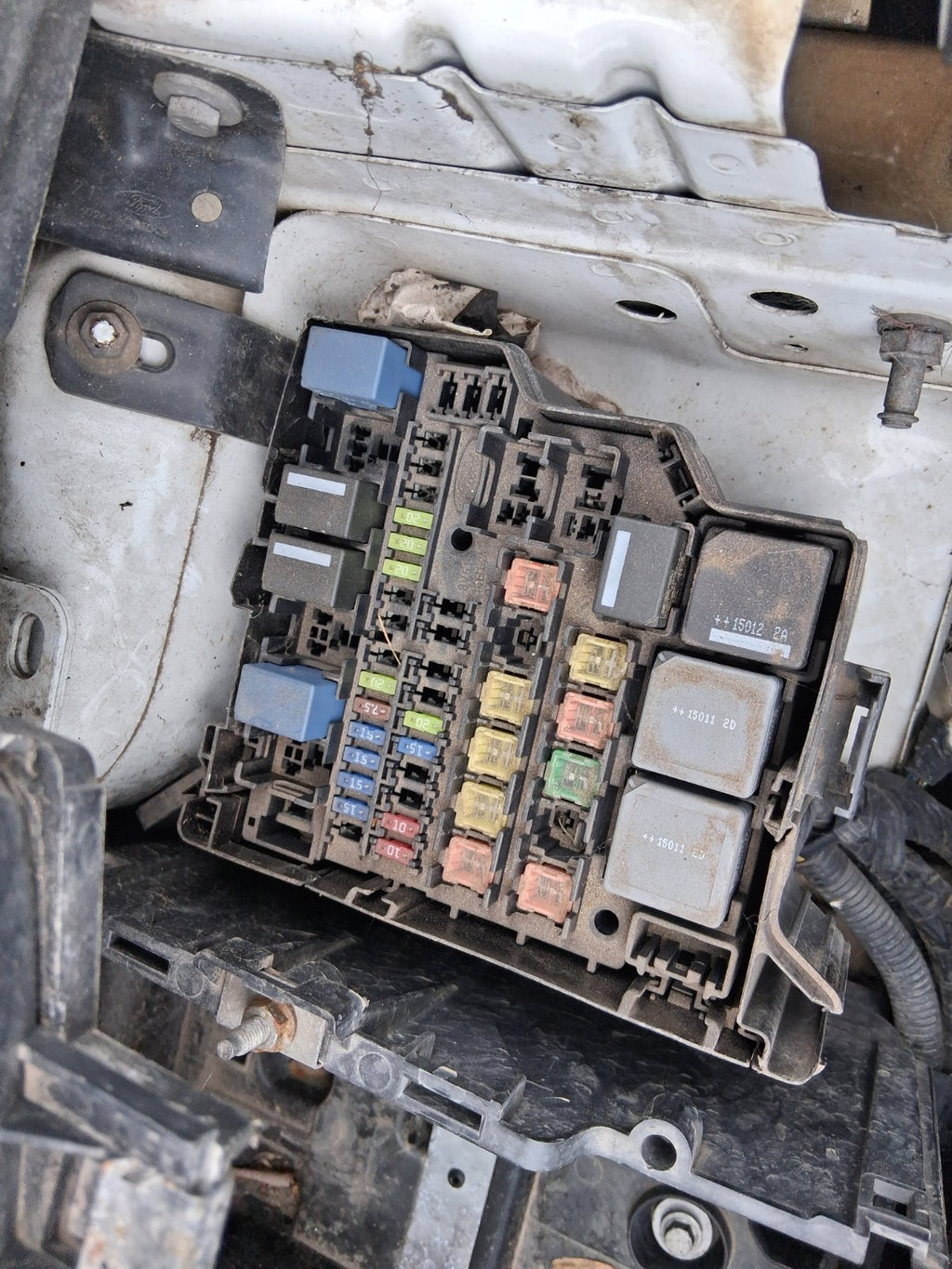 2015 FORD TRANSIT COURIER MK1 FUSE BOX RELAY