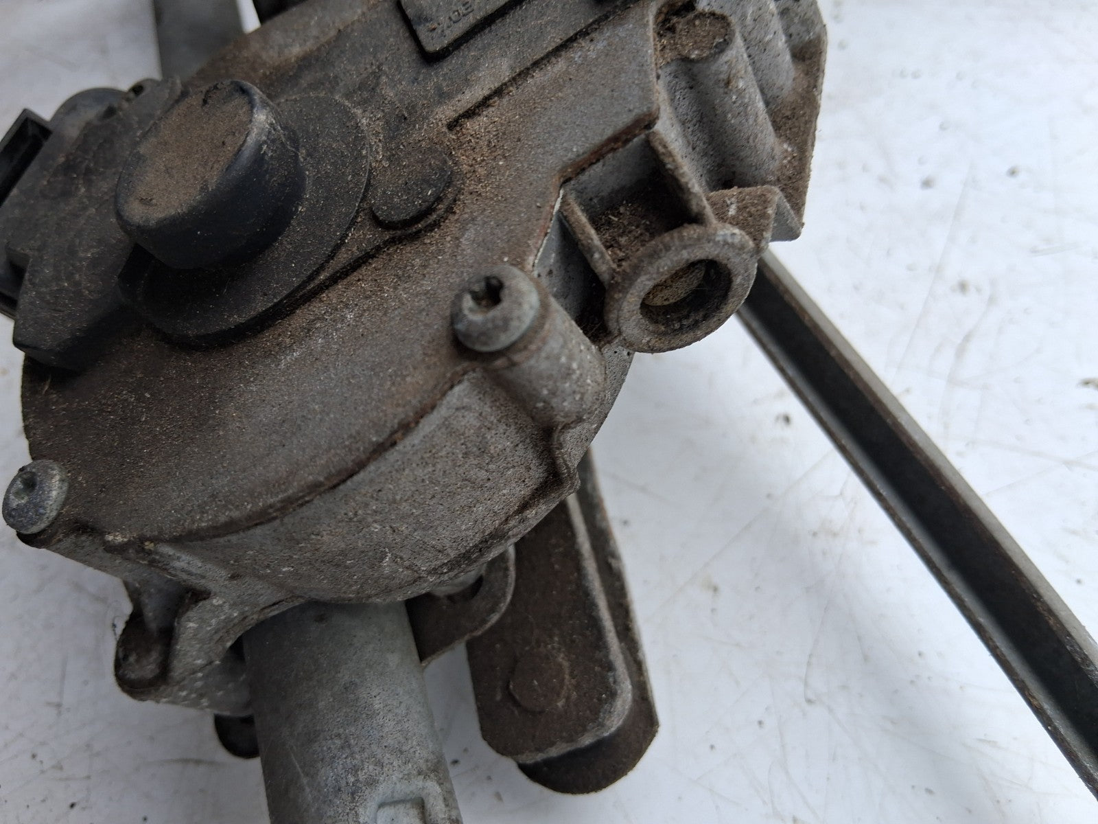 2012 VAUXHALL CORSA D FRONT WIPER MOTOR AND LINKAGE 40506812V
