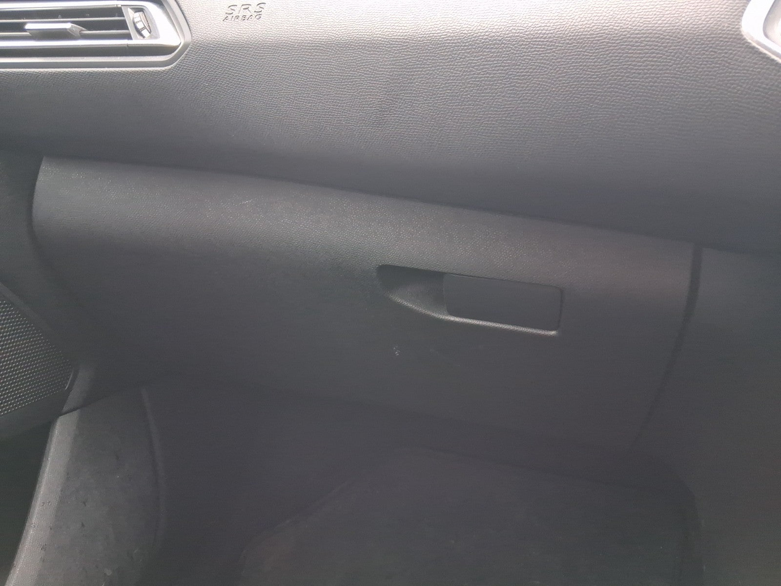 2015 PEUGEOT 308 MK2 ESTATE FRONT DASHBOARD GLOVE BOX STORAGE COMPARTMENT