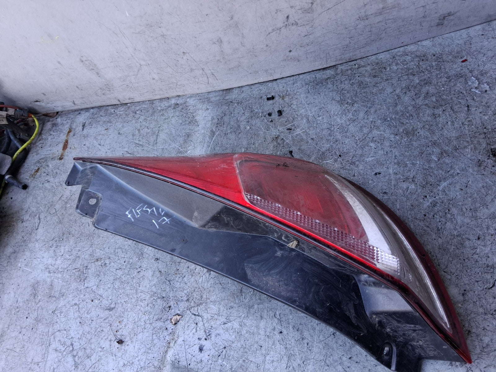 2017 FORD FIESTA MK7 OSR DRIVER SIDE TAIL LIGHT C1BB13404A