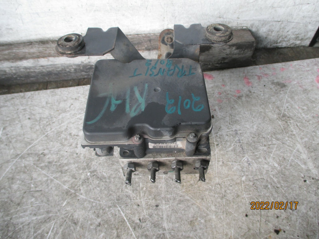 FORD TRANSIT MK7 2012 2.2 DIESEL ABS PUMP & MODULATOR CC112C405BA